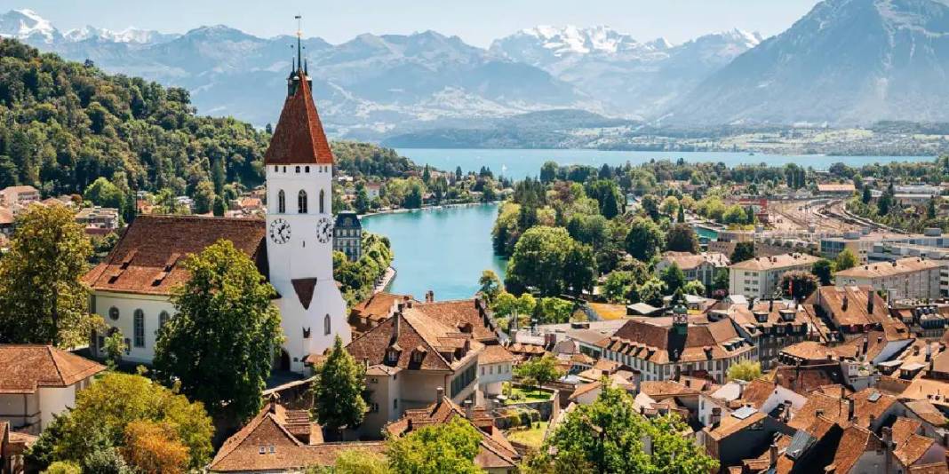 Bu ülke o kadar temiz ki çöp polisi bile var: Sıkı temizlik kurallarıyla dikkat çekiyor! 4